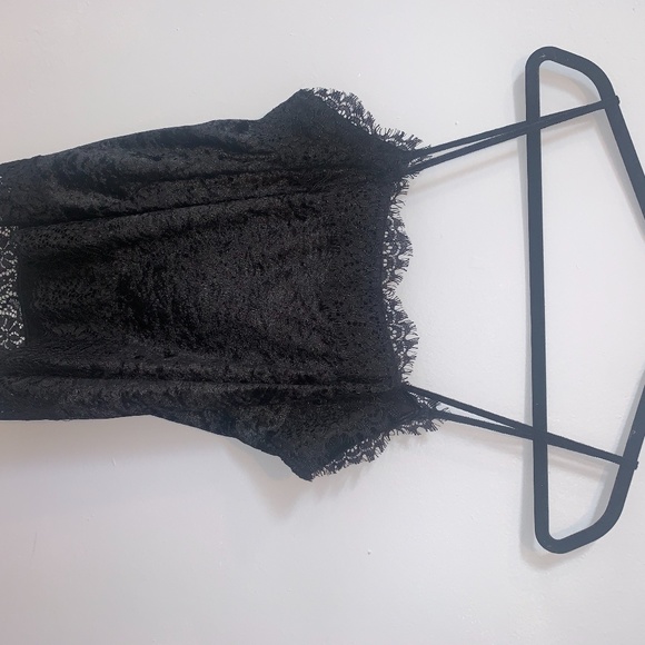 NWOT ADORABLE BLACK VELVET LACEY TOP - Picture 2 of 3